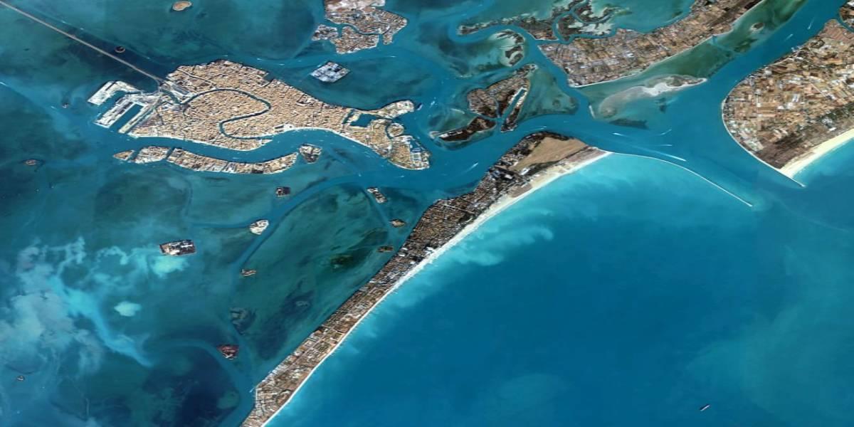 Sea defences to protect Lido littoral in the Venice lagoon (Italy)